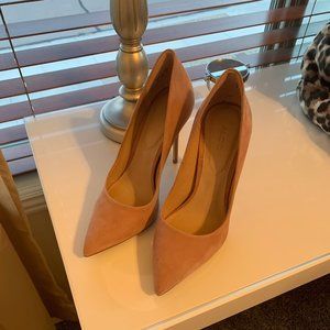Nude Suede Aldo Pumps ( US 6 / EUR 36 / UK 3 )